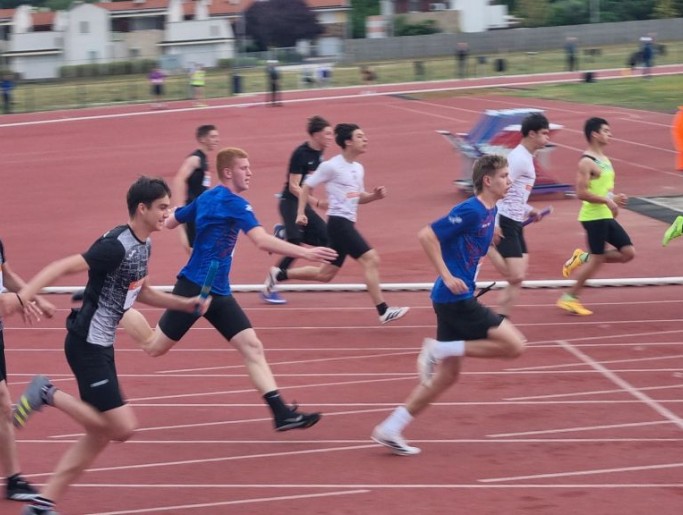 2026. Váltó OB