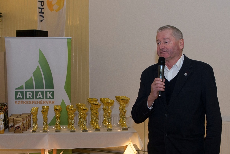 Hazai és nemzetközi szinten sikeres atlétánkat díjaztuk